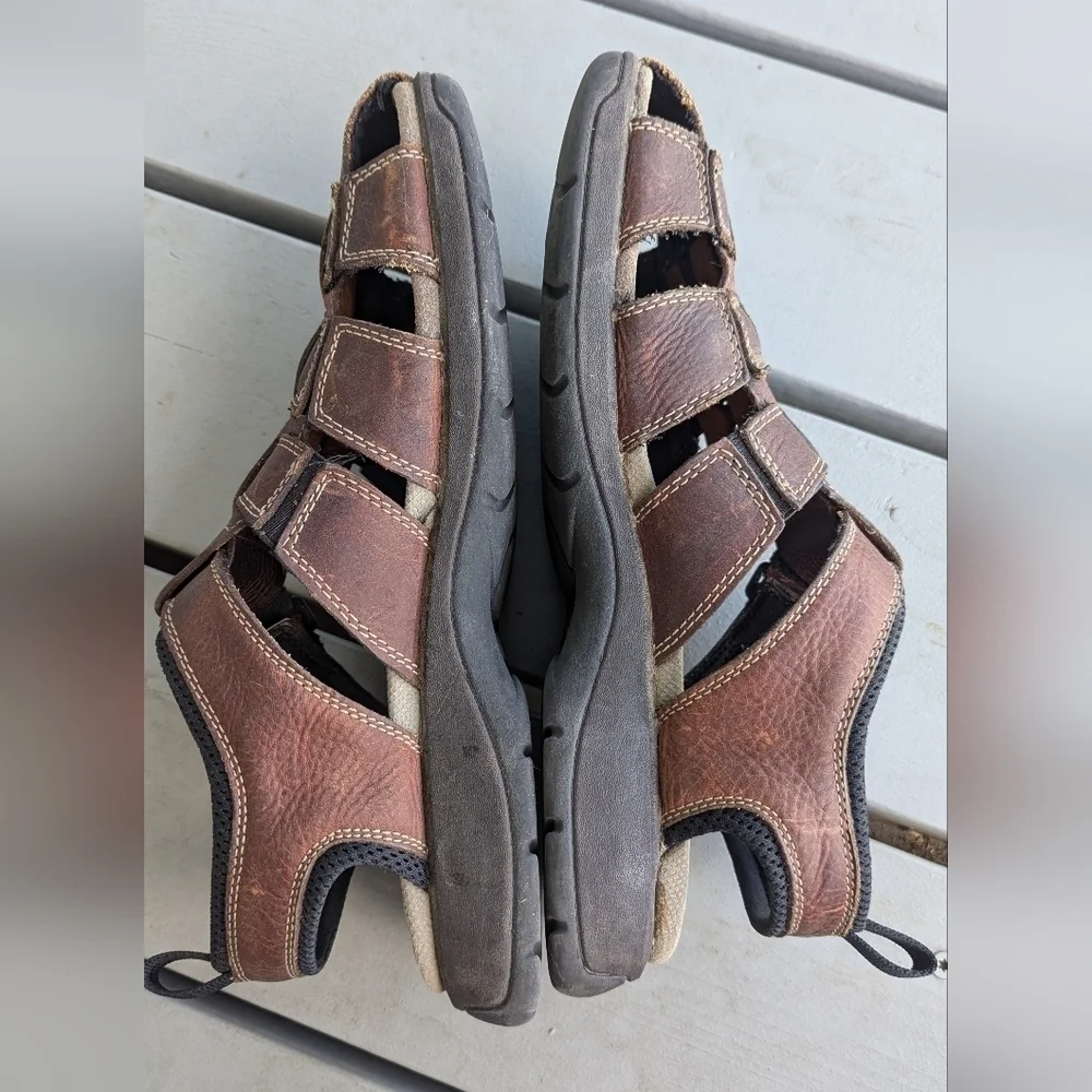 Clarks man leather